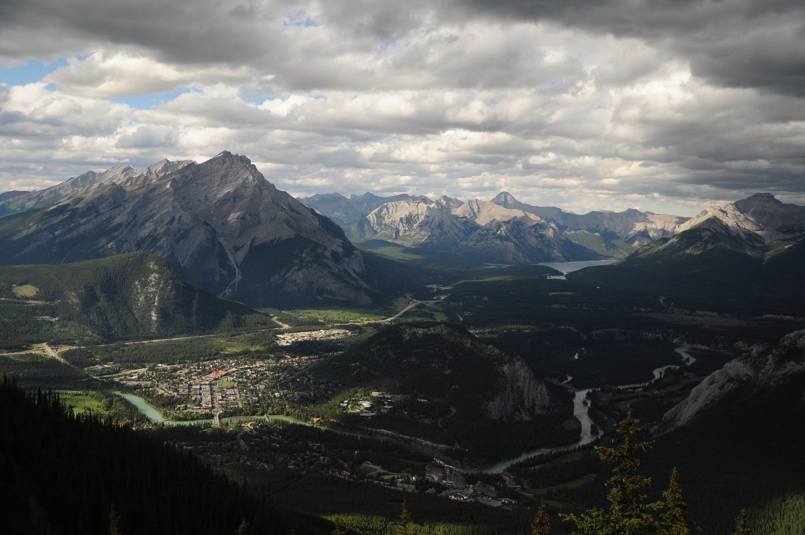 The Bow Valley and the town of Banff seen from above